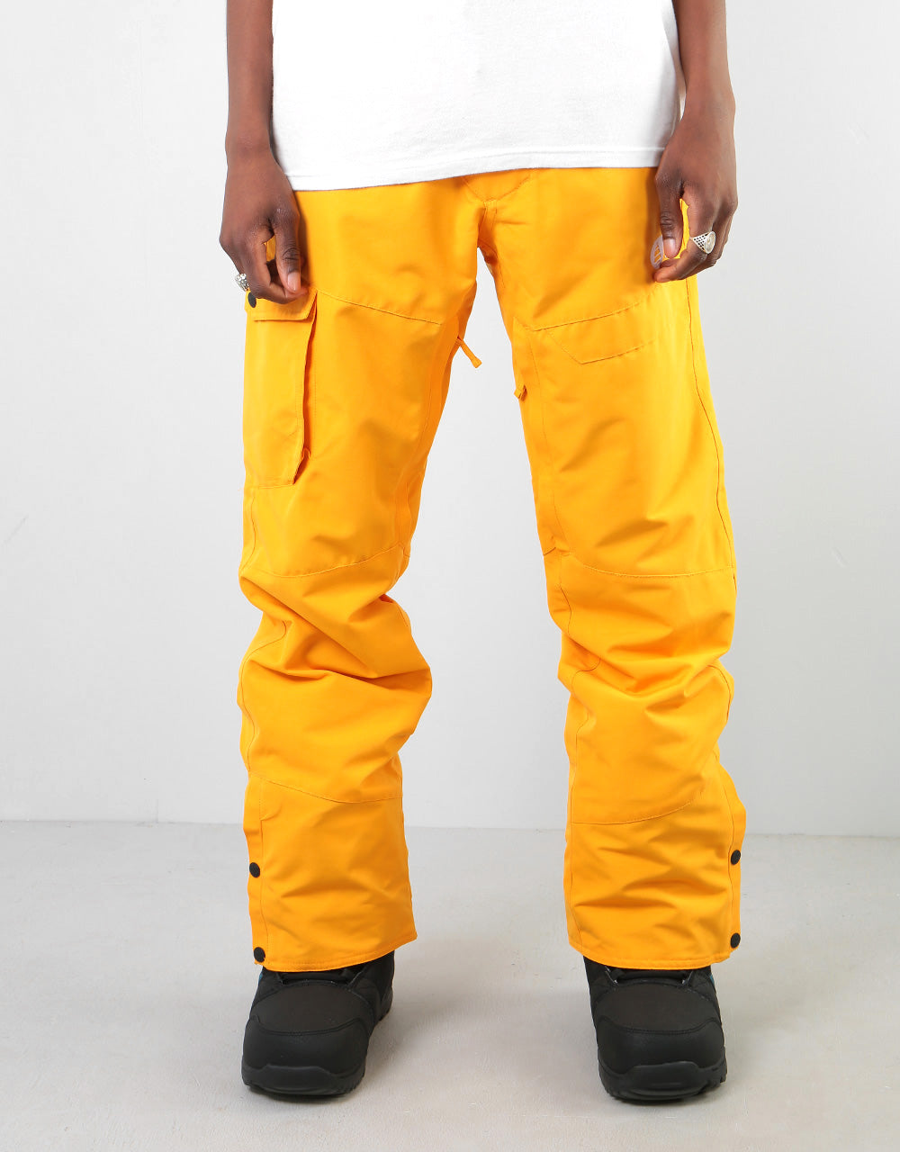 Picture Under Snowboard Pants - Yellow