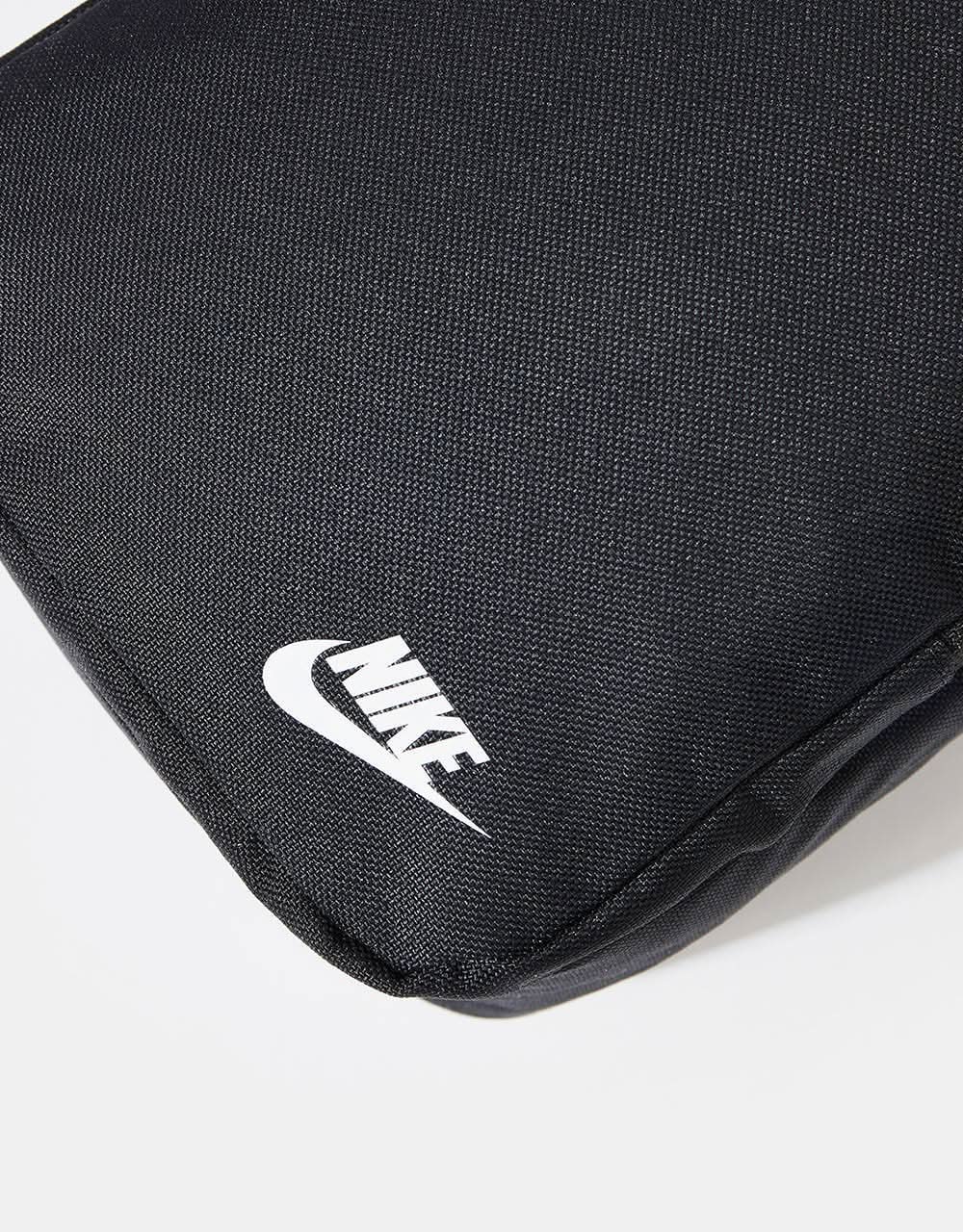 Nike SB Heritage Cross Body Bag - Black/Black/White