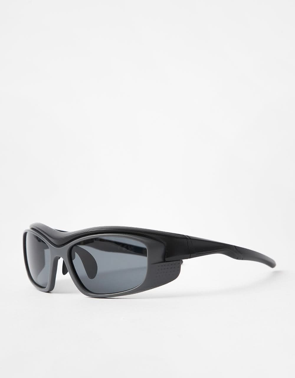 Route One Buggin' Sunglasses - Black/Grey/Grey Mirror