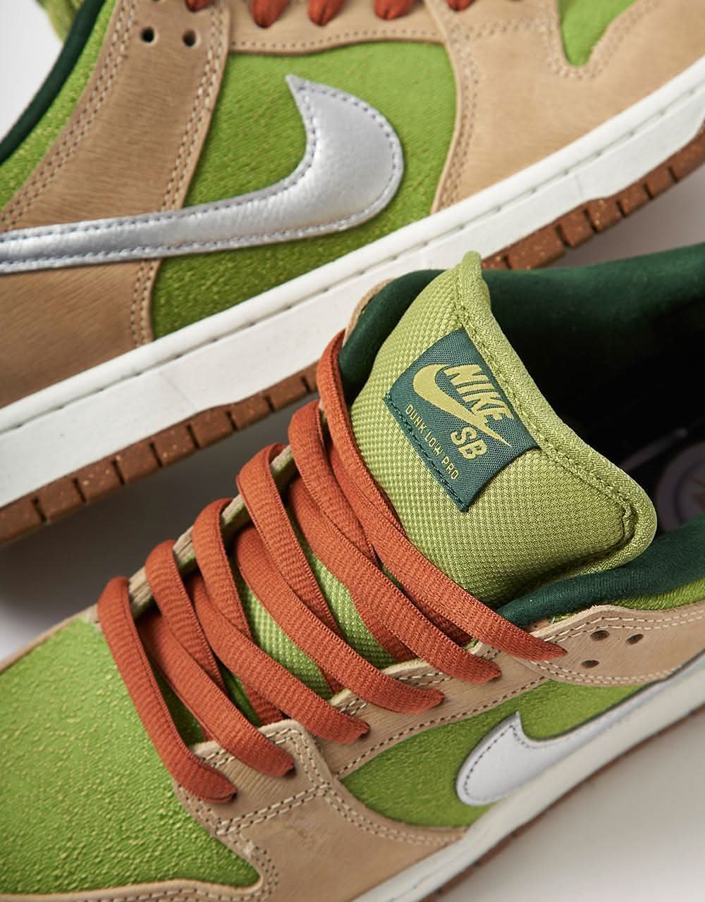 Nike SB 'Escargot' Dunk Low Pro WC Skate Shoes - Sesame/Metallic Silver-Pear-Fir