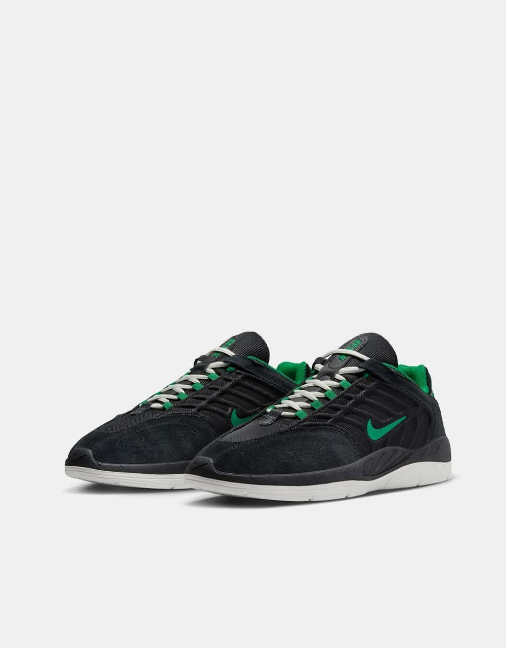 Nike SB Vertebrae Skate Shoes - Black/Malachite-Black-Summit White