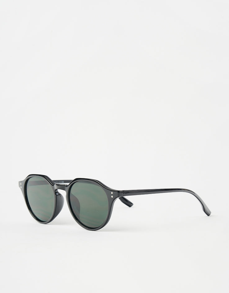 Route One Square Topped Sunglasses - Black (Green Lens)