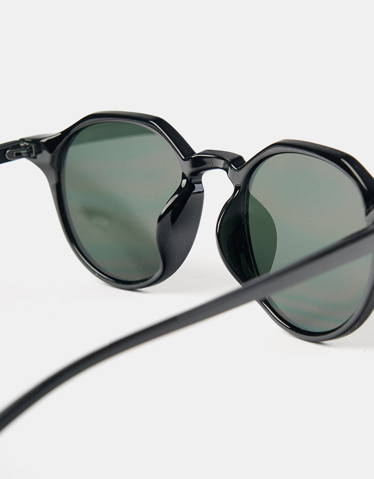 Route One Square Topped Sunglasses - Black (Green Lens)
