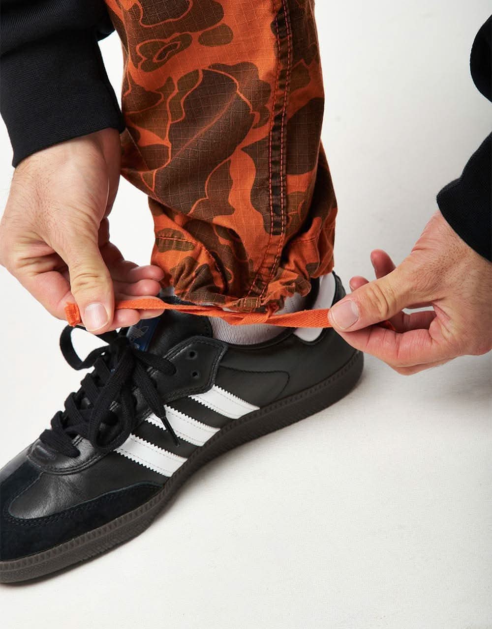 Carhartt WIP Duck Cargo Pant - Camo Duck/Green/Turmeric (Garment Dyed)