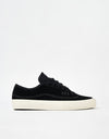 Globe Gillette Skate Shoes - Black Suede