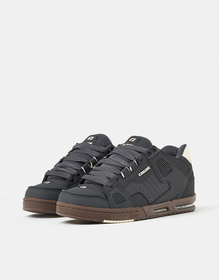 Globe Sabre Skate Shoes - Lead/Gum