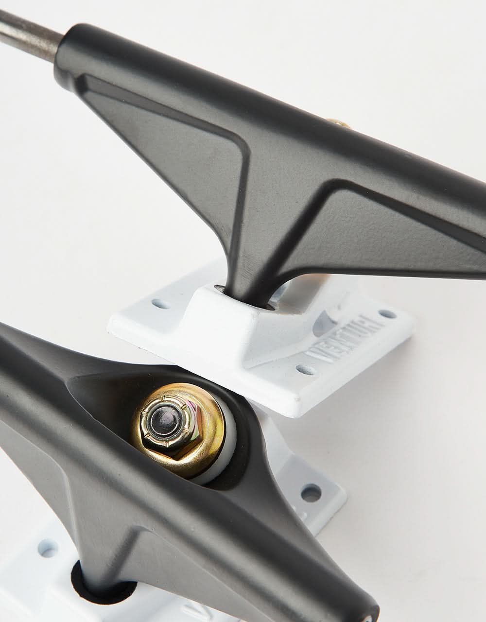 Venture Salt & Pepper II 5.2 High Skateboard Trucks (Pair)