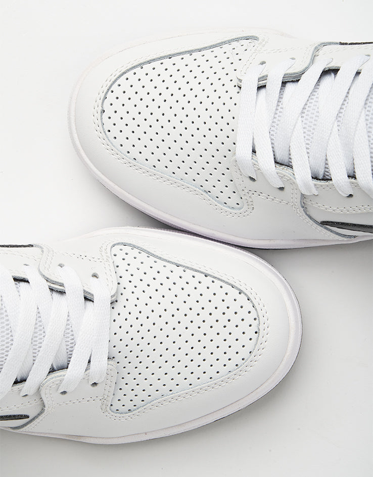 Lakai Telford Low Skate Shoes - White/Black Leather