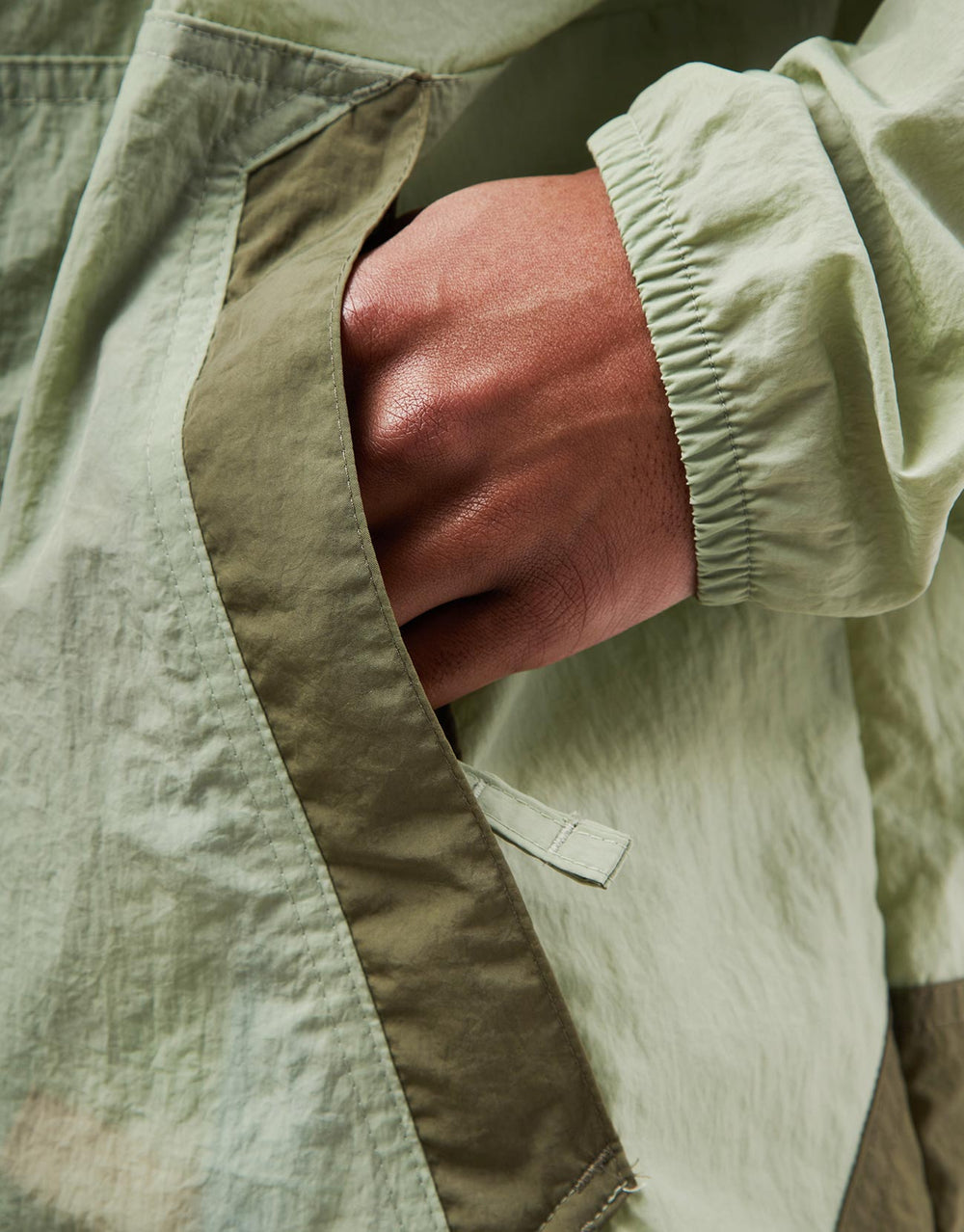 Columbia Challenger™ II Windbreaker - Safari/Stone Green