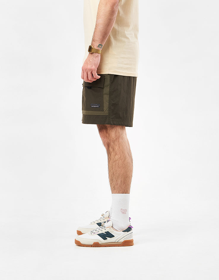 Patagonia Outdoor Everyday 6" Shorts - Pine Needle Green