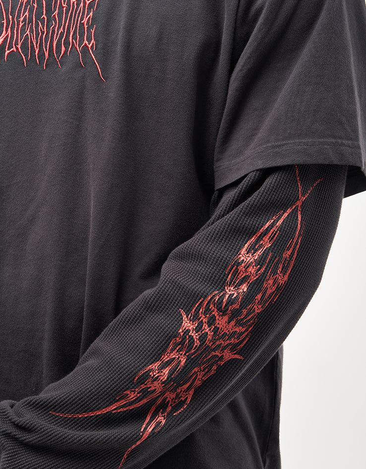 Welcome Caste Layered L/S Knit - Black/Red