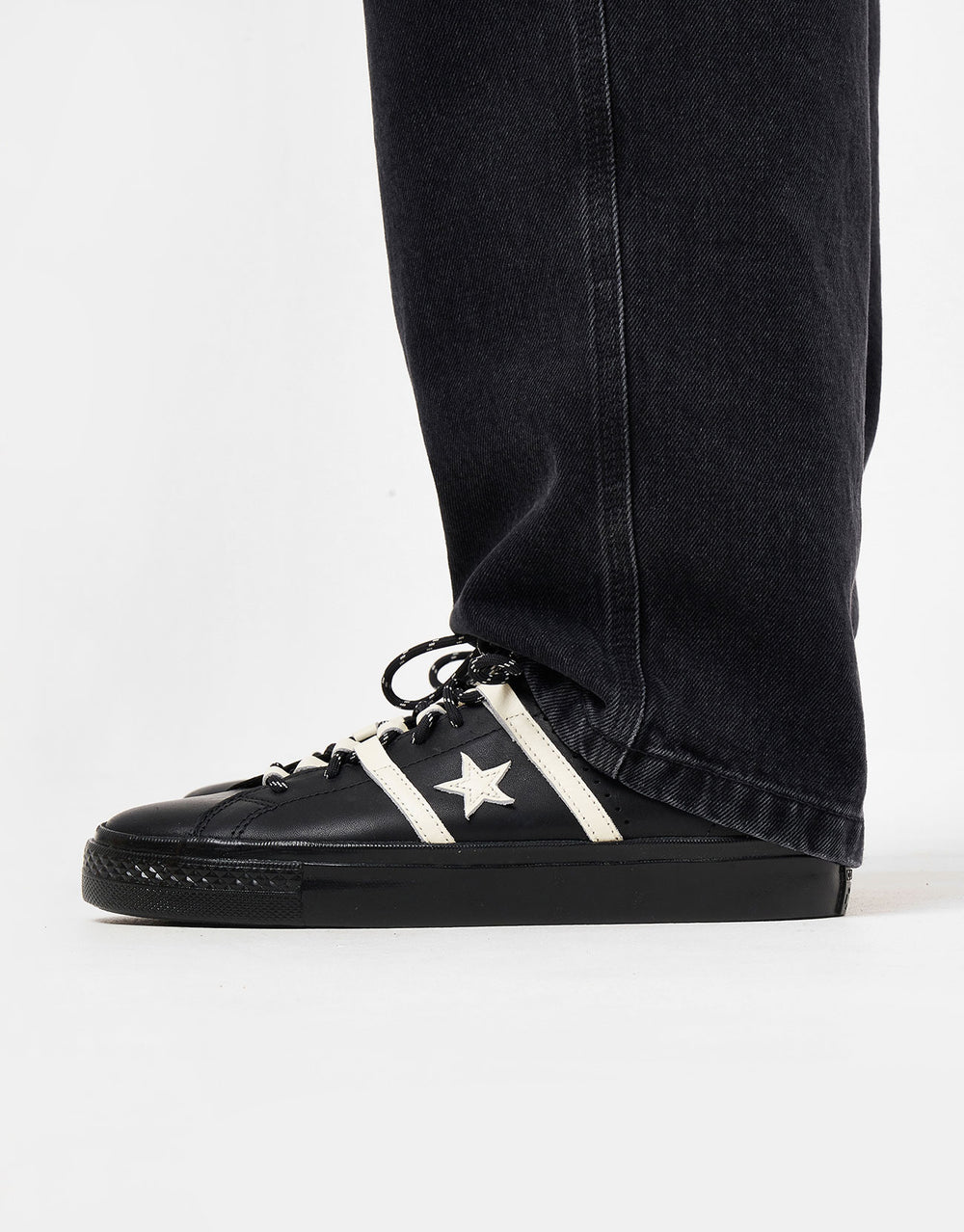 Carhartt WIP Single Knee Pant - Black Heart (Stone Washed)