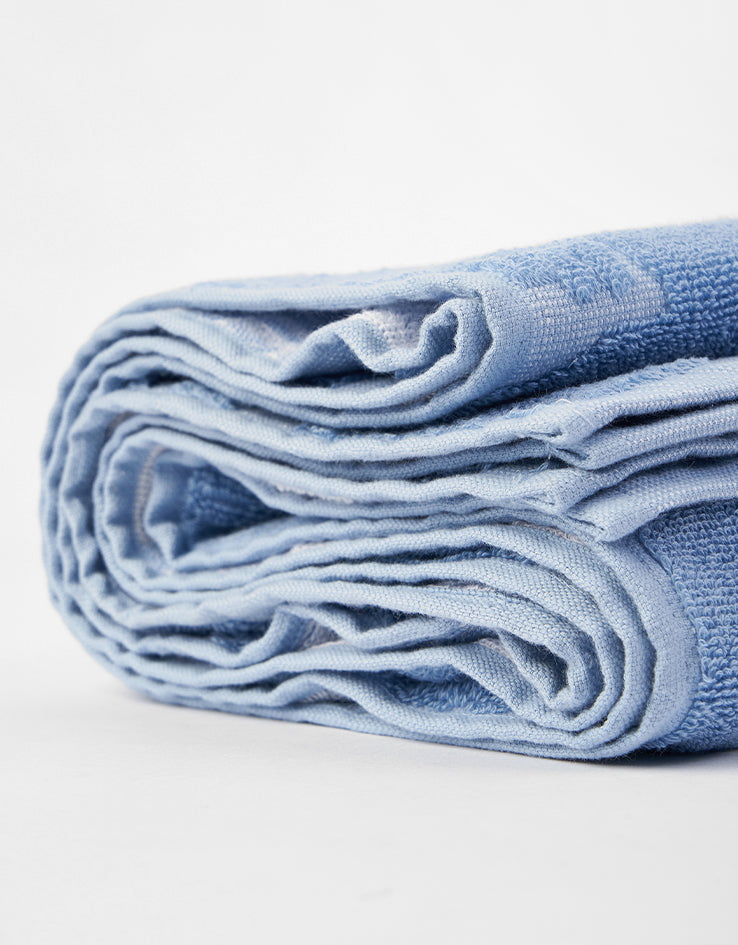 Carhartt WIP Heart Train Sport Towel Big - Bluebird/White