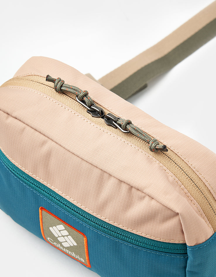 Columbia Trail Traveler™ Hip Pack - Canoe/River Blue/Canoe