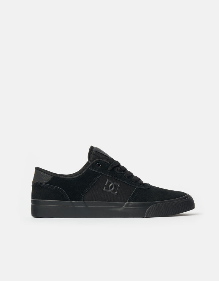 DC Teknic Skate Shoes - Black/Black/Black