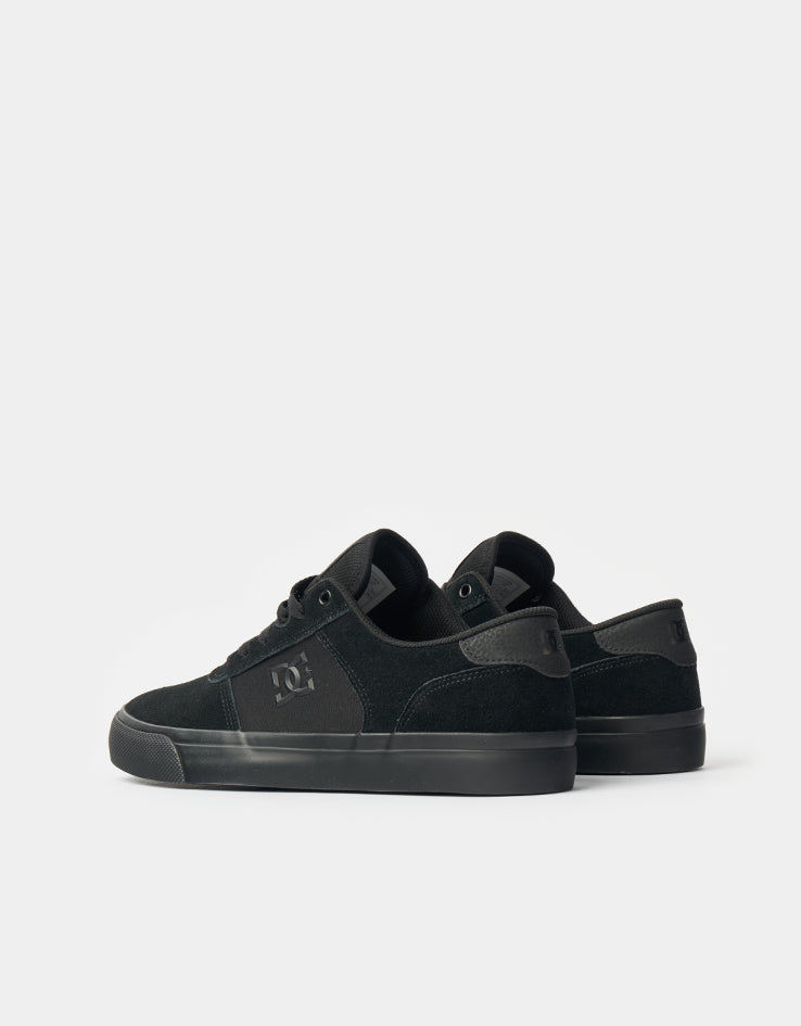 DC Teknic Skate Shoes - Black/Black/Black