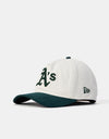 New Era Oakland Athletics Script PC Golfer Snapback Cap - Ivory/Dark Green