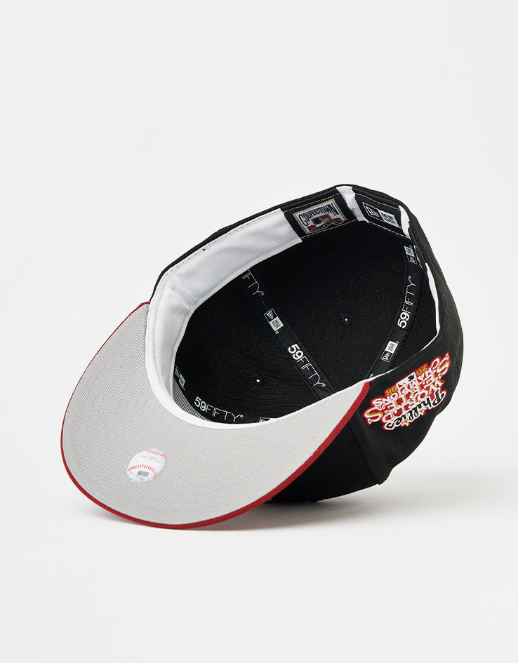 New Era Philadelphia Phillies Visor Clip 59Fifty® Fitted Cap - Black/Hot Red