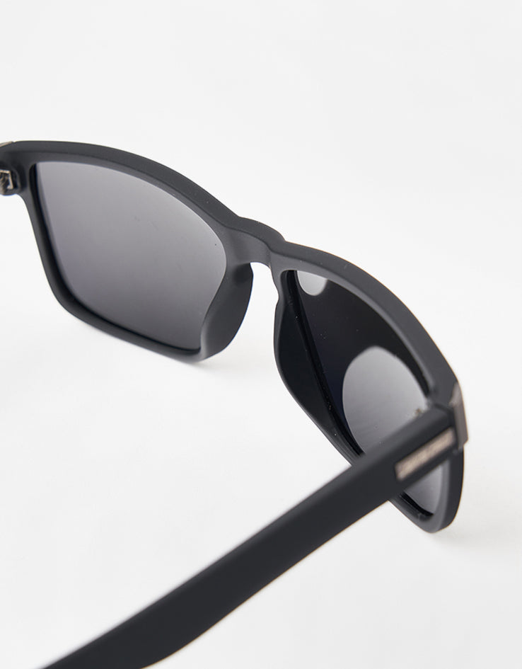 Santa Cruz Lucien Sunglasses - Black/Silver