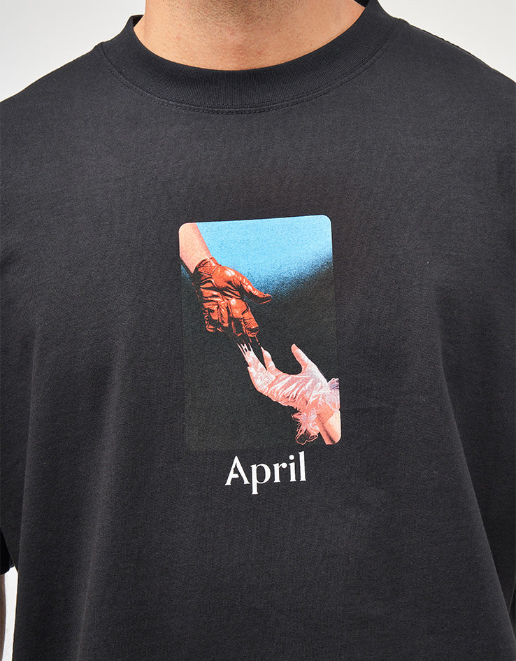 April Material T-Shirt - Black