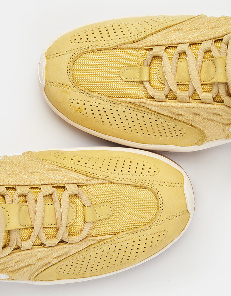 Nike SB Vertebrae ISO Skate Shoes - Saturn Gold/Sail-Saturn Gold-Solar