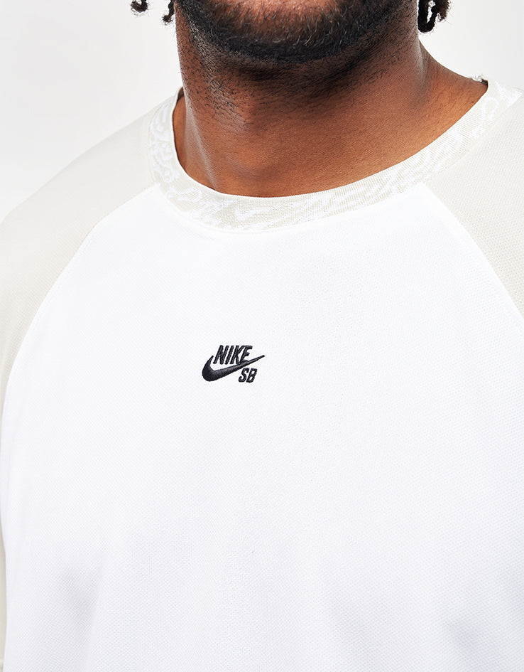 Nike SB Dri-Fit Knitted Jersey - White/Light Bone/Black