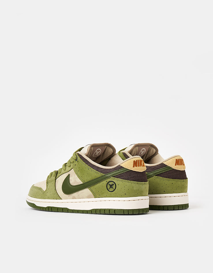 Nike SB 'Yuto' Dunk Low Pro QS Skate Shoes - Asparagus/Legion Green-Lt Khaki