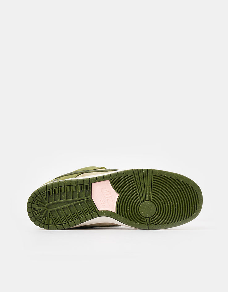 Nike SB 'Yuto' Dunk Low Pro QS Skate Shoes - Asparagus/Legion Green-Lt Khaki