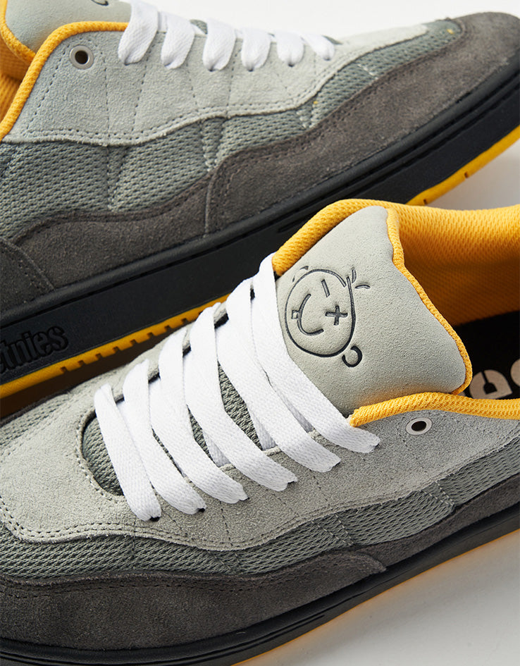 etnies Snake Skate Shoes - Grey/Grey/Yellow