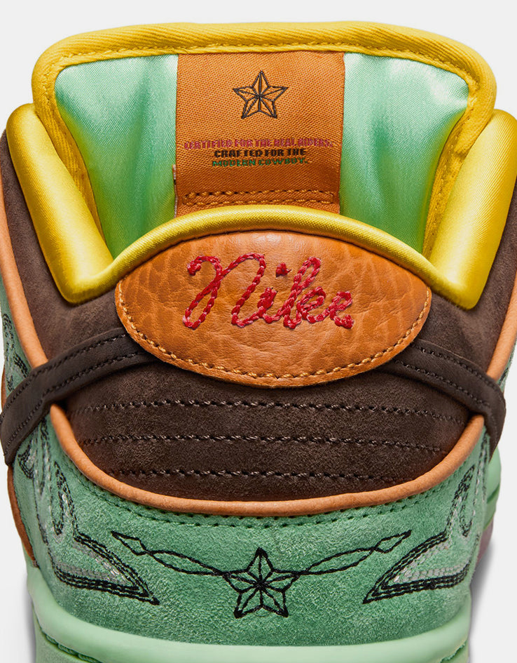 Nike SB 'Rodeo' Dunk Low Pro QS Skate Shoes - Tourmaline/Baroque Brown-Monarch