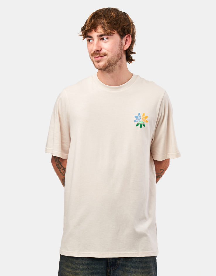 adidas Pinwheel Trefoil T-Shirt - Wonder White/Crew Yellow