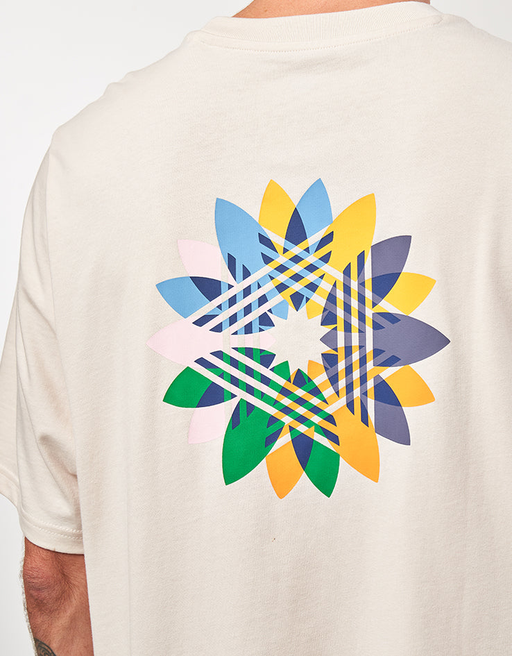 adidas Pinwheel Trefoil T-Shirt - Wonder White/Crew Yellow