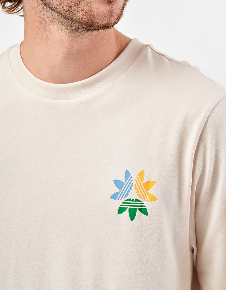 adidas Pinwheel Trefoil T-Shirt - Wonder White/Crew Yellow