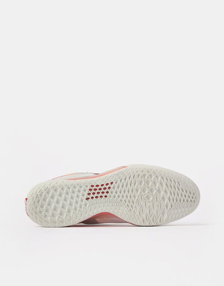 Vans Skate AVE 2.0 Shoes - Fade White/Orange