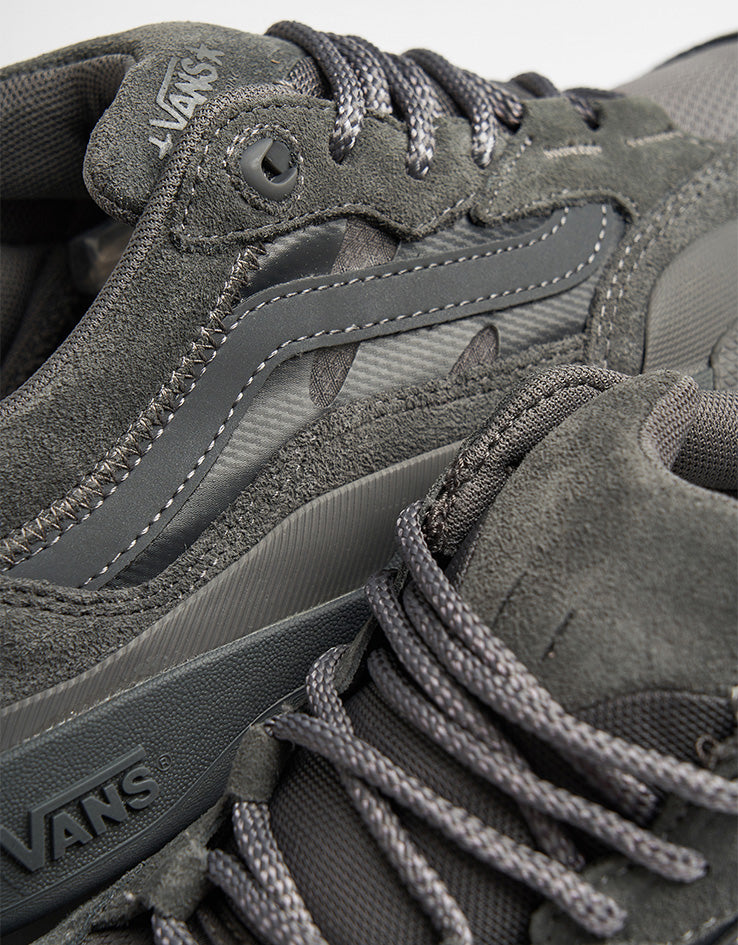 Vans Skate 2 Wayvee Shoes - (Atiba) Grey