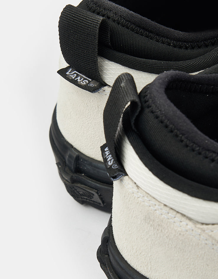 Vans Skate Safe Low Shoes - (Atiba) Bone White/Black