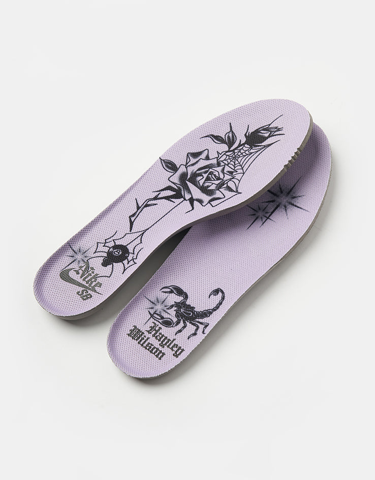 Nike SB 'Hayley' Dunk Low Pro Skate Shoes - Court Purple/Black-White-Lagoon Pulse