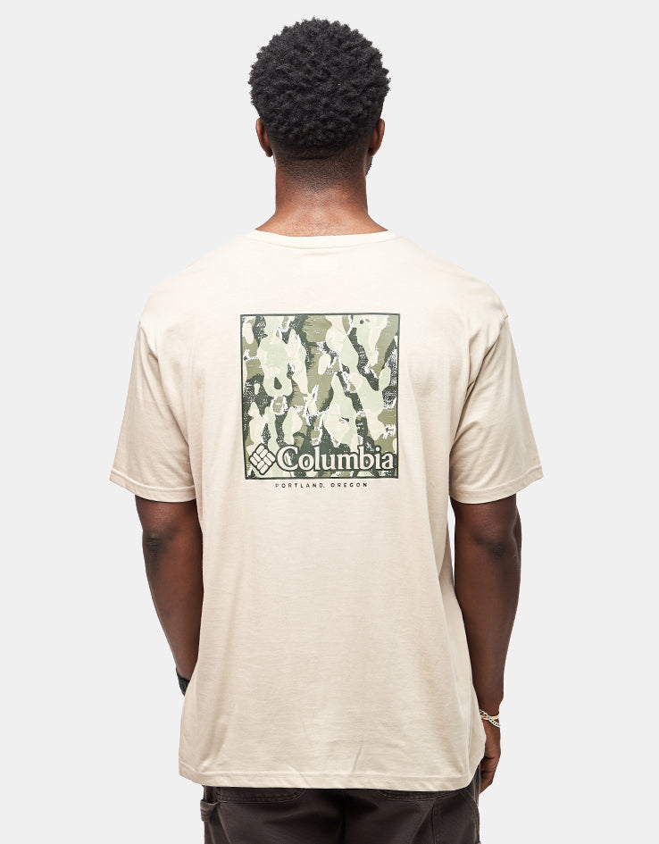 Columbia North Cascades™ Short Sleeve T-Shirt - Dark Stone/Framed Treebark