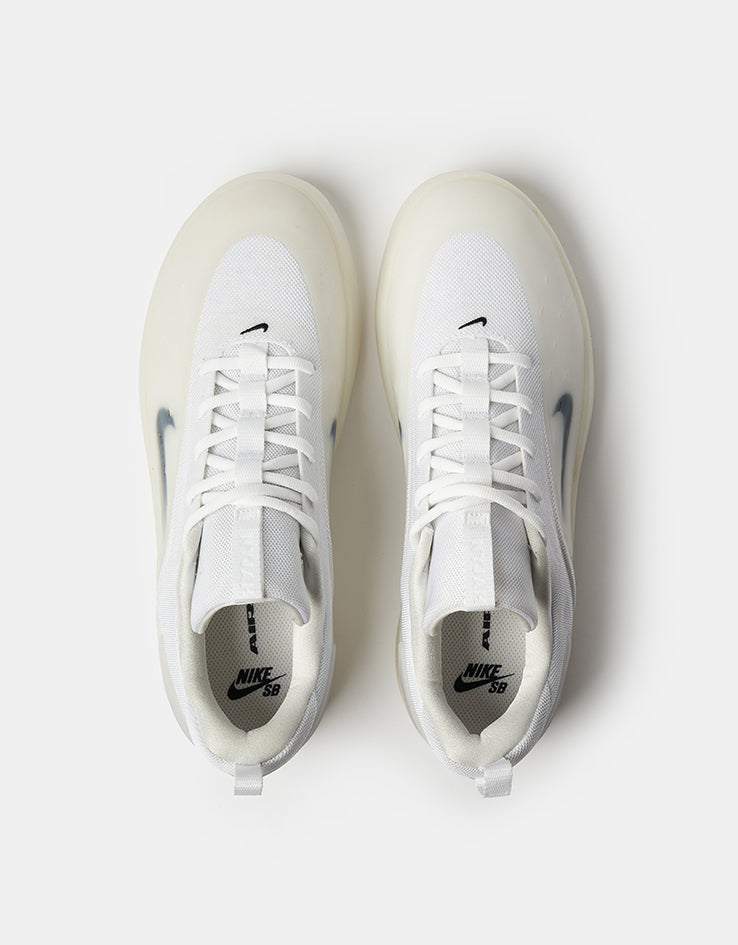 Nike SB Zoom Nyjah 4 Skate Shoes - White/Black-White-Black