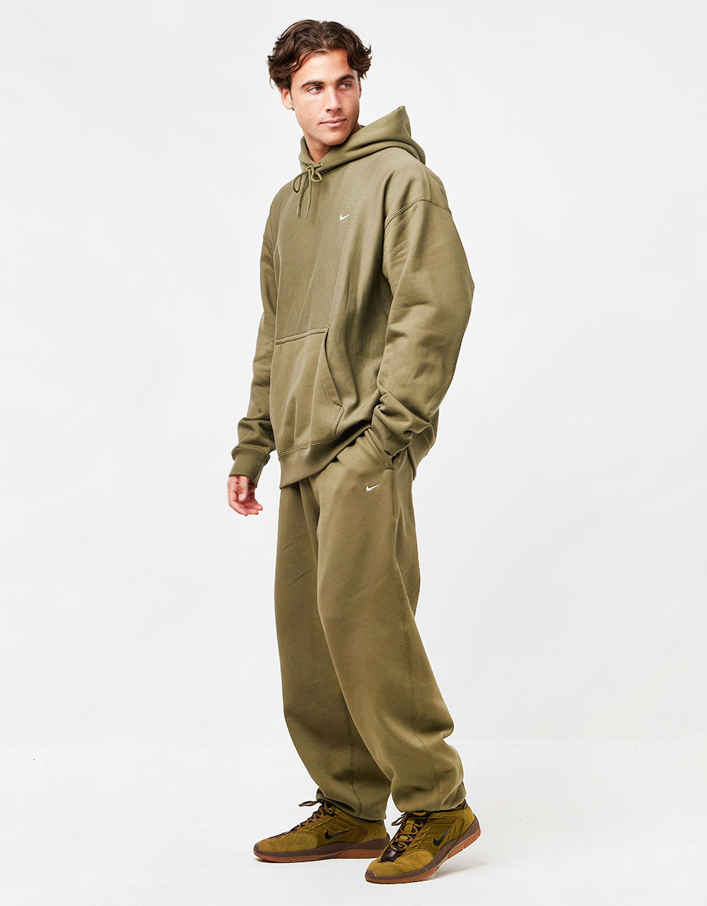 Nike Solo Swoosh Pullover Hoodie - Medium Olive/Medium Olive/White