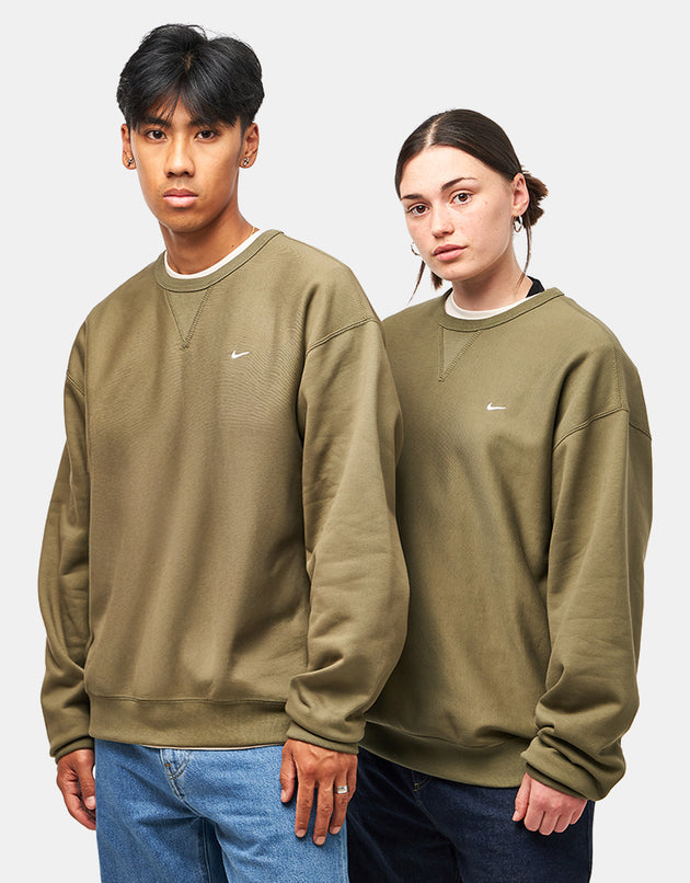 Nike Solo Swoosh Crew - Medium Olive/Medium Olive/White