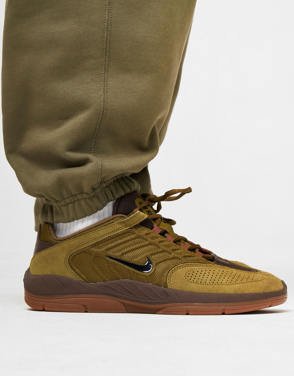 Nike Solo Swoosh Sweatpants - Medium Olive/Medium Olive/White