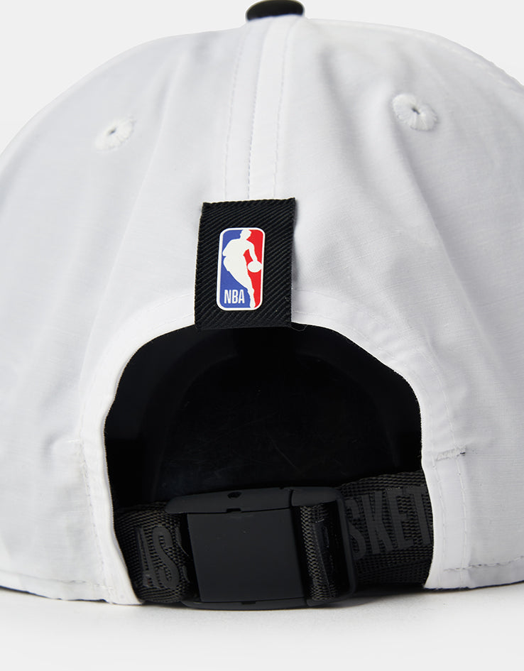 New Era Brooklyn Nets NBA Draft Golfer Strapback Cap - White/Black