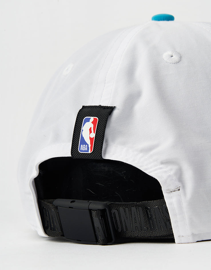New Era Charlotte Hornets NBA Draft Golfer Strapback Cap - White/Teal