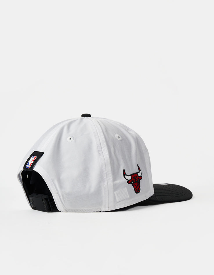 New Era Chicago Bulls NBA Draft Golfer Strapback Cap - White/Black
