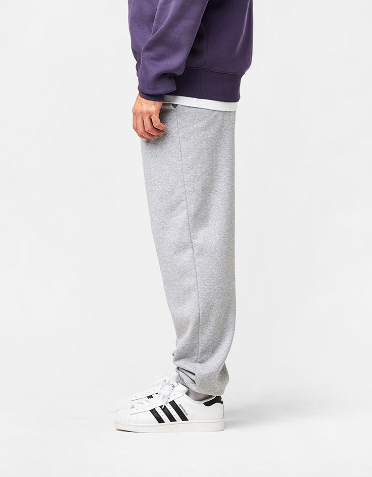 The North Face Expedition Celebration Relaxed Sweatpant - TNF Light Grey Heather