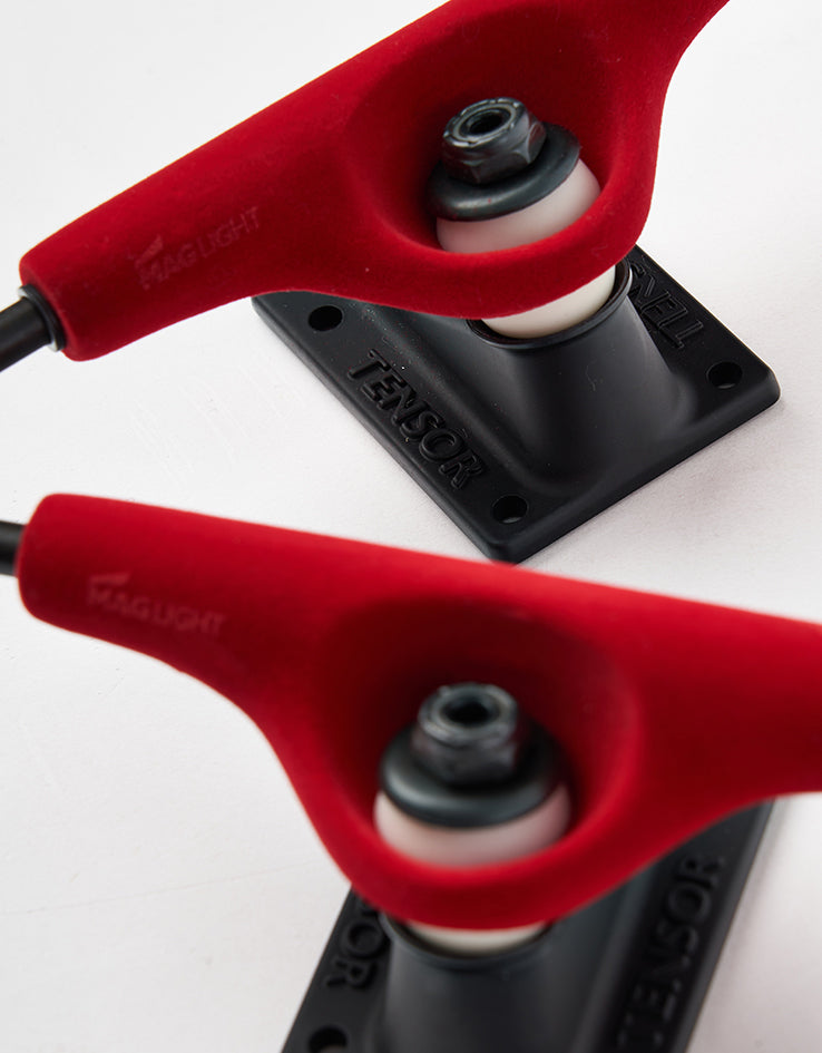 Tensor Daewon Velvet Skateboard Trucks - Red (Pair)