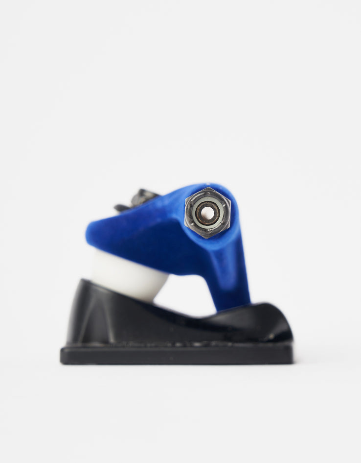 Tensor Mullen Velvet Mag Light 5.25 Low Skateboard Trucks - Blue (Pair)