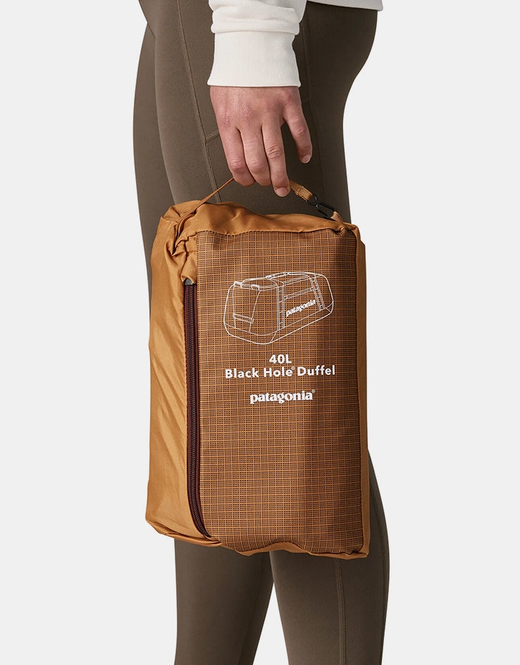 Patagonia Black Hole Duffel Bag 40L - Talon Gold