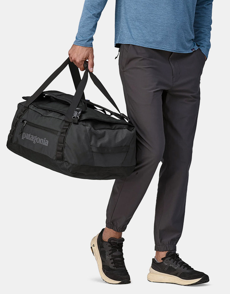 Patagonia Black Hole Duffel Bag 40L - Black w/Black